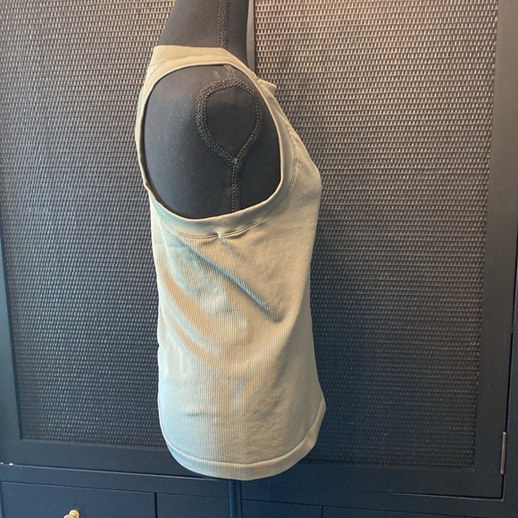 Athleta Racer Back High Neck Workout Tank Top - Picture 2 of 4